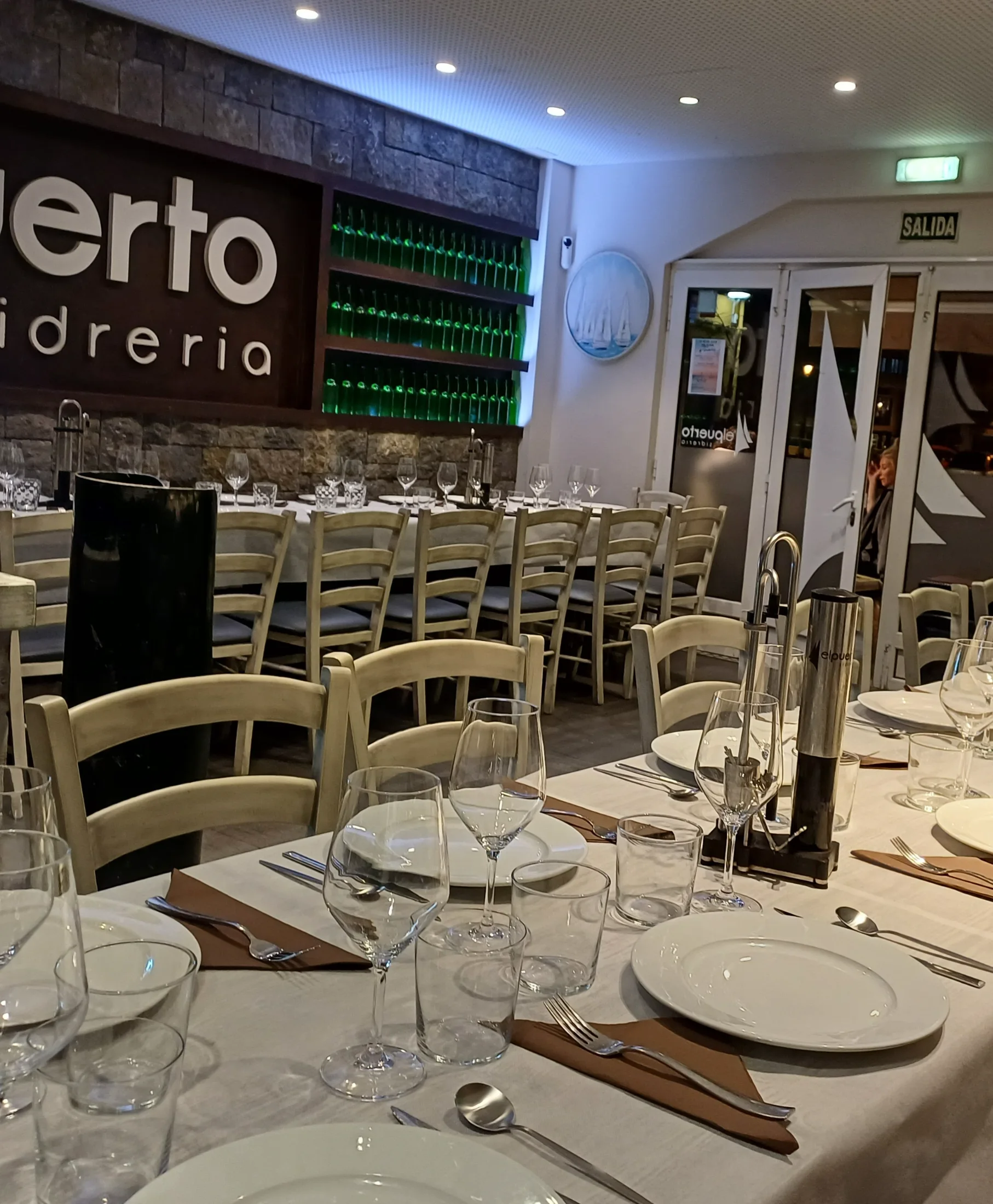 Comedor de Sidrería El Puerto en Llanes