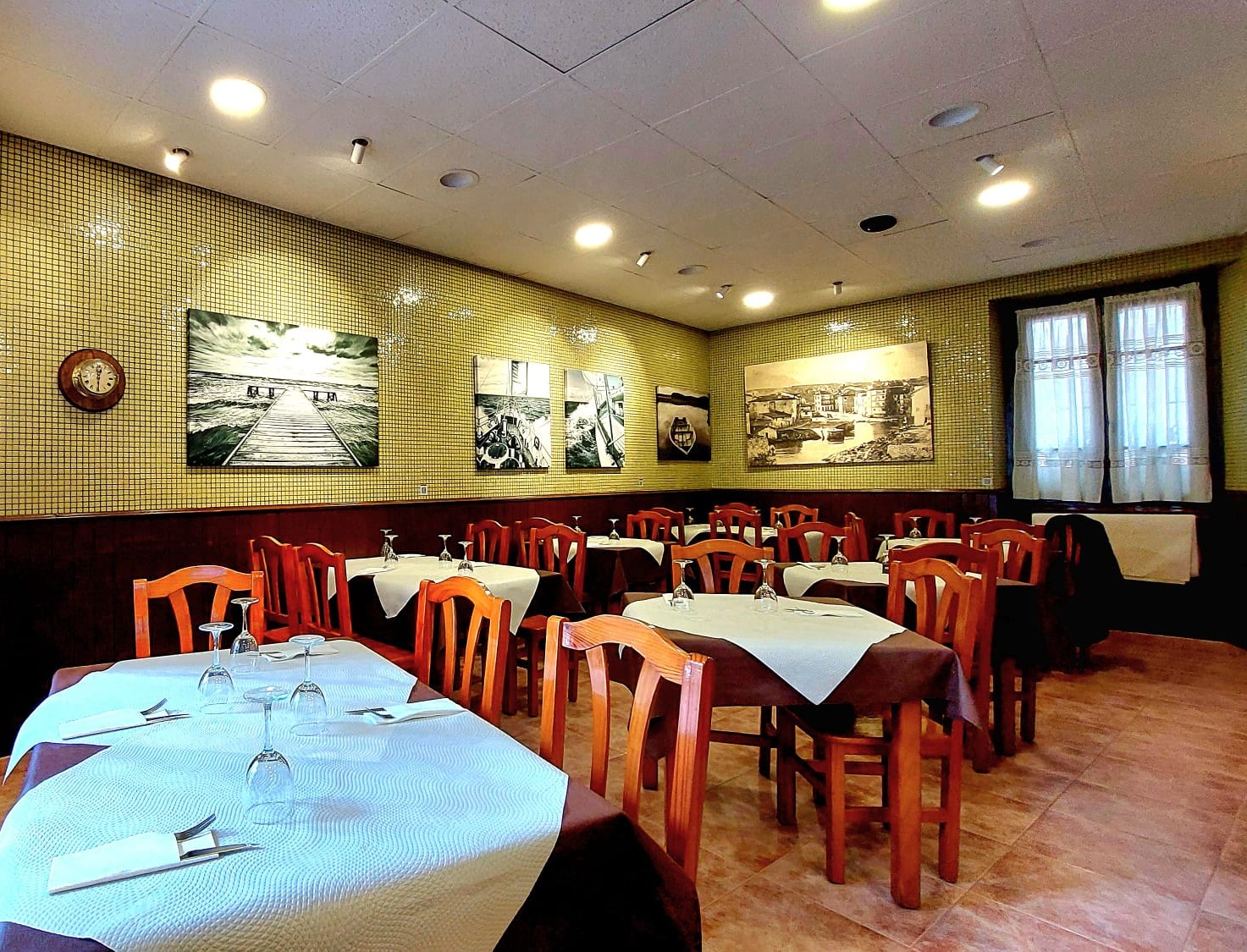 Compuerta antigua de Llanes